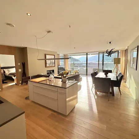 Alpine Luxury With Access To 5 Star Apartman